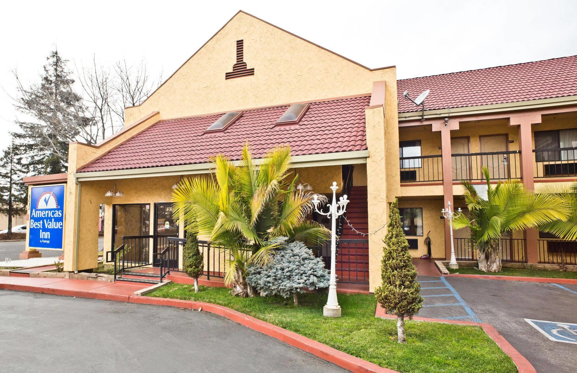Americas Best Value Inn - Mountain View Exterior foto
